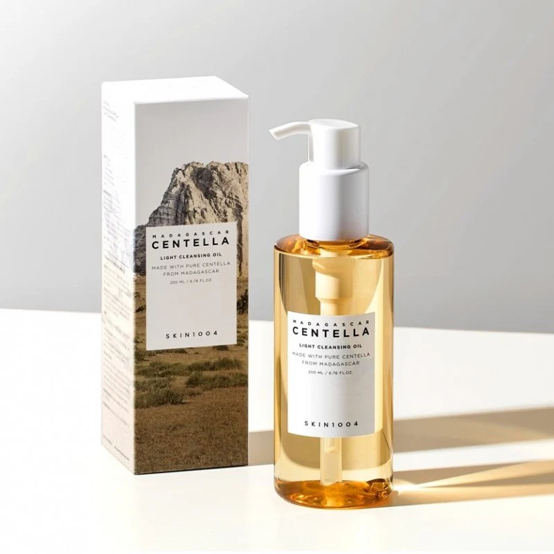 1004_6808_hwh1.webp Skin1004 Madagascar Centella Light Cleansing Oil - Image 1