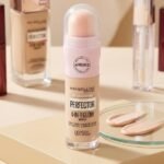 Maybelline New York Instant Age Rewind Perfector 4-in-1 Glow Makeup - 00 Fair-Light